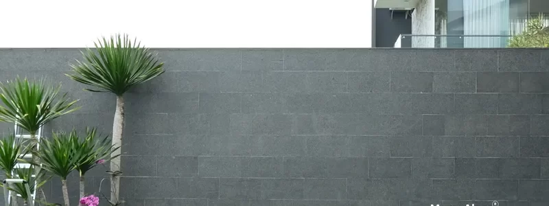 Dinding Taman Black Titanium